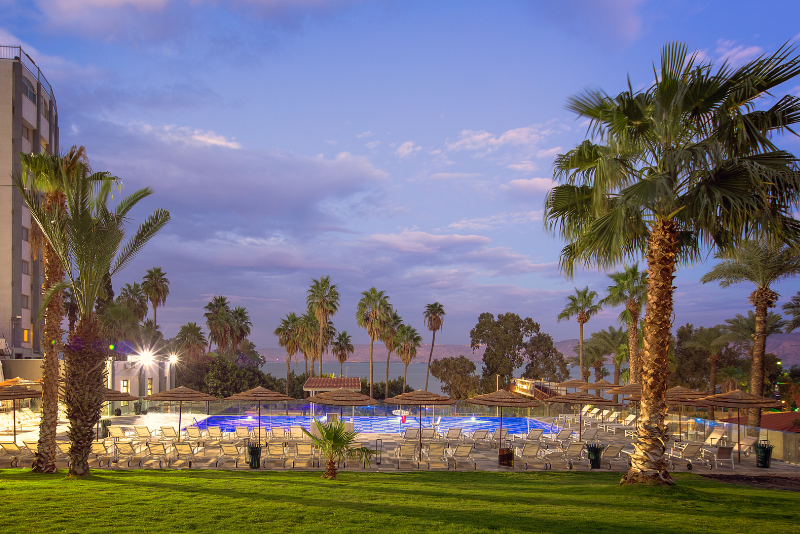 50% off the second night for Reservists 