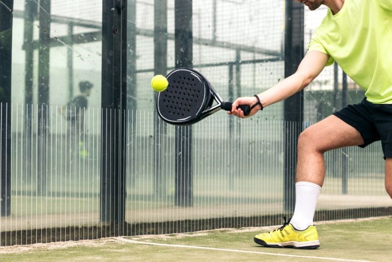 Stay & Padel by the Lake