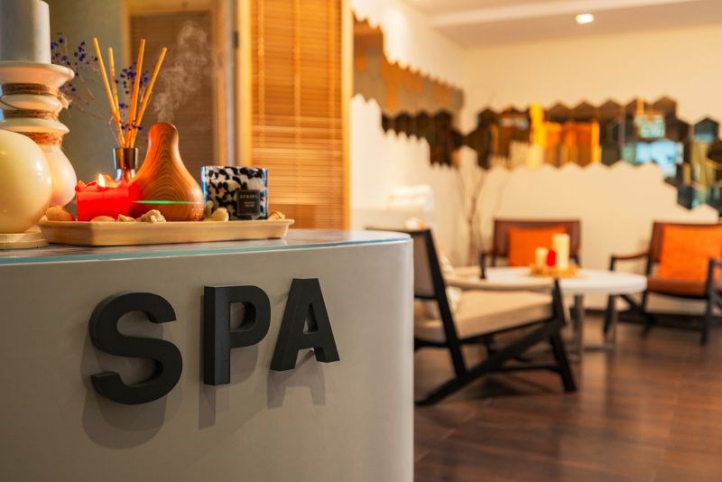 Tu B'Av Package | 15% Off Spa + Wine