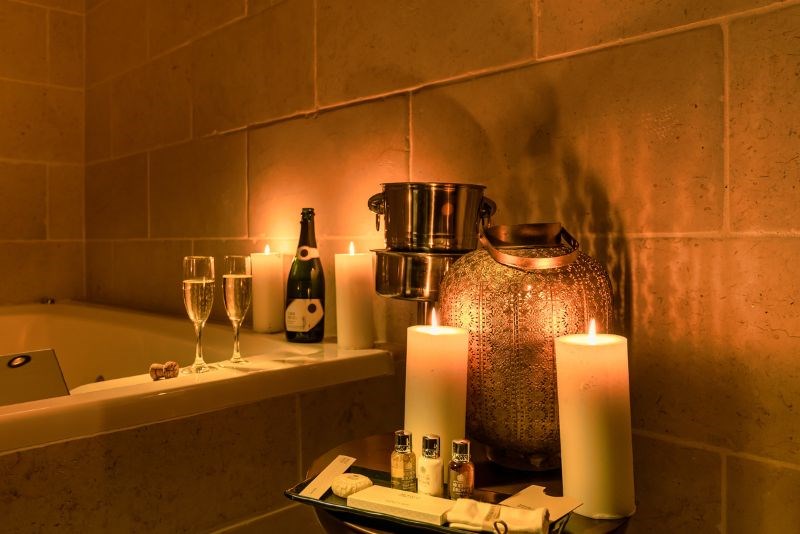 Tu B'Av Package | 15% Off Spa + Wine