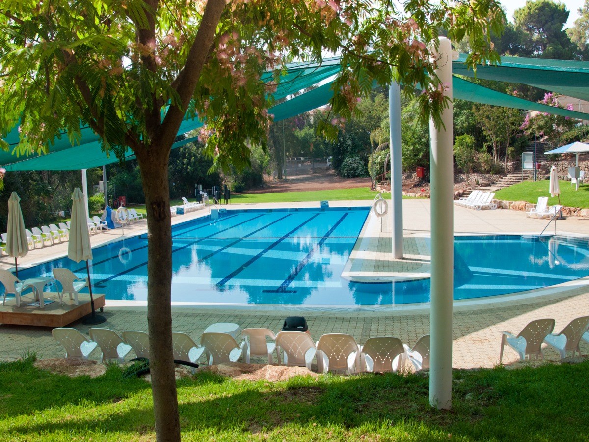 pool
